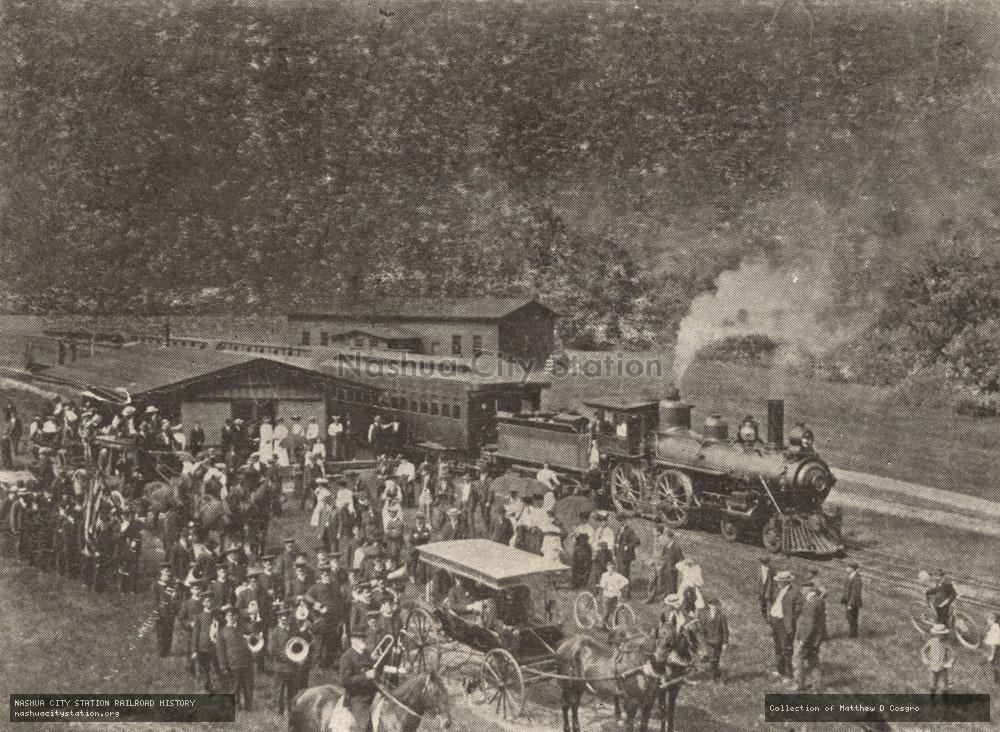 Postcard: Arrival of morning train at Rochester, Vermont.  August 10, 1905